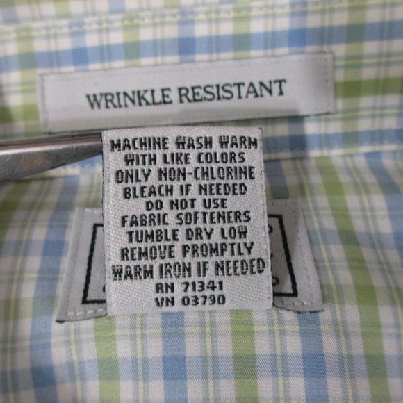 L.L. Bean Men's Button Up Shirt Short Sleeve Green Plaid Large Wrinkle Resistant - Picture 5 of 6